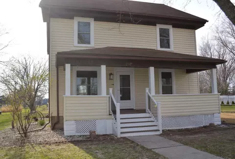 217 Center, Sharon, WI 53585