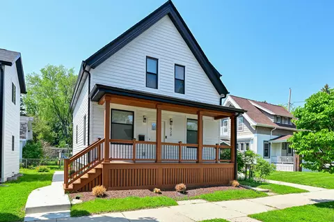 1928 E Iron, Milwaukee, WI 53207
