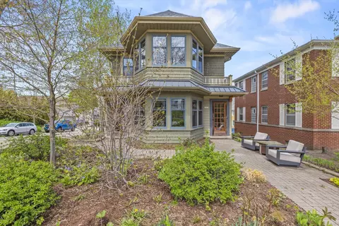 2400 E Oklahoma #2402, Milwaukee, WI 53207