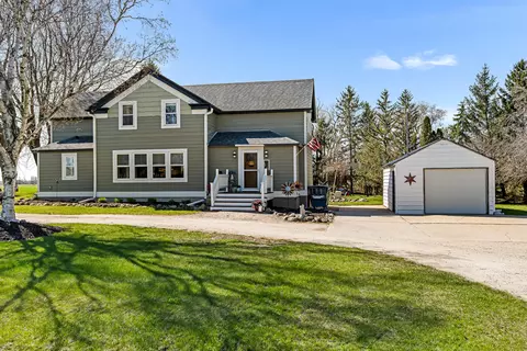 w1179 Orchard Road, Mosel, WI 53083