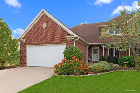 580 S Stone Rdg, Lake Geneva, WI 53147