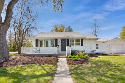 603 W Highland, Oconomowoc, WI 53066