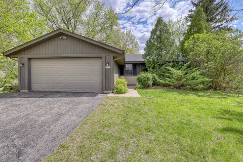 n1754 Parkview Circle, Palmyra, WI 53156