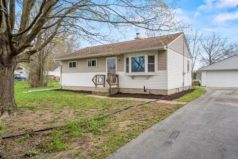 3733 E Becker, Oak Creek, WI 53154