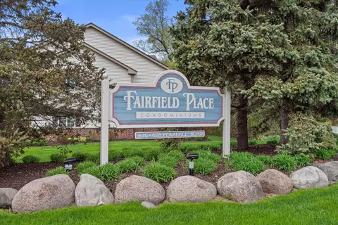 608 Pewaukee #H, Pewaukee, WI 53072