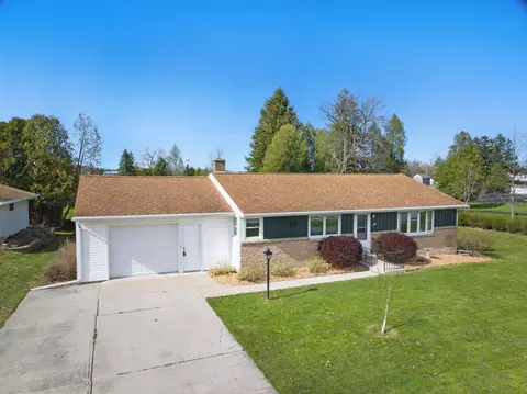 327 E Church, Mishicot, WI 54228