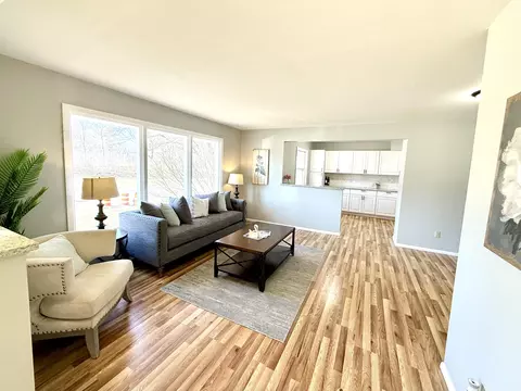3438 N Mayfair, Wauwatosa, WI 53222