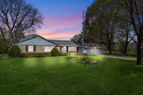 13514 W Cardinal, New Berlin, WI 53151