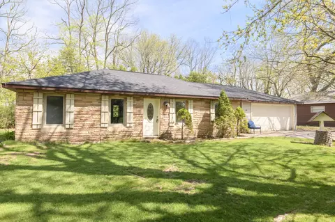 2432 N 1st, Summit, WI 53066