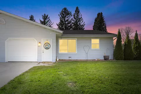 1126 Schoenhaar, West Bend, WI 53090