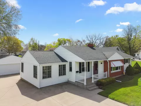 327 N Church, Elkhorn, WI 53121