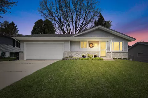 2010 Hemlock, West Bend, WI 53090