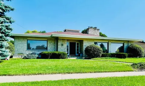 7814 2nd, Kenosha, WI 53143