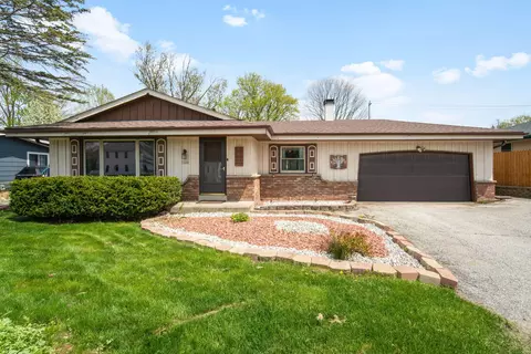 1480 S Calhoun, New Berlin, WI 53151