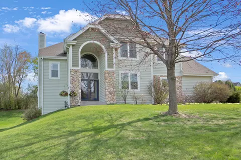 n53w16789 Prairie Dawn, Menomonee Falls, WI 53051