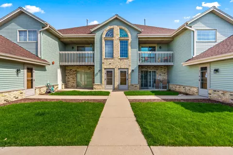 3646 E Barbara #3, Oak Creek, WI 53154