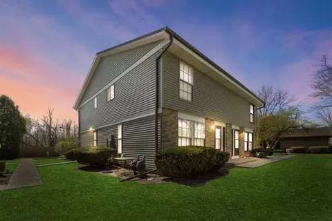 6920 N Raintree #D, Milwaukee, WI 53223