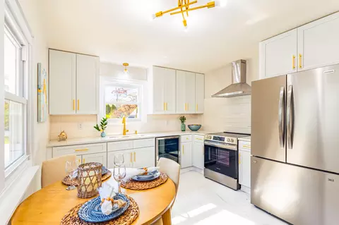 5510 S 43rd, Greenfield, WI 53220