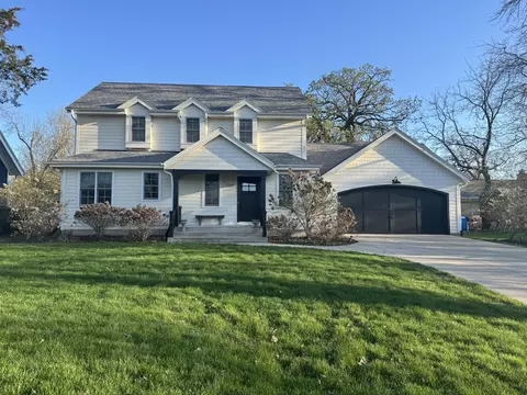 730 Mill, Delafield, WI 53018