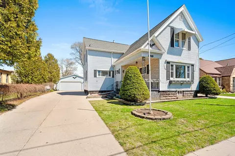 1019 S 11th, Manitowoc, WI 54220
