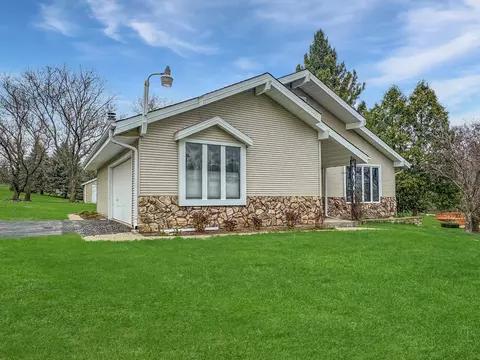 w2620 Copperhead Lane, Lafayette, WI 53121