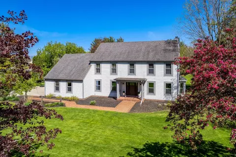w291n1124 Churchview, Delafield, WI 53188