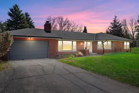3960 N 165th, Brookfield, WI 53005