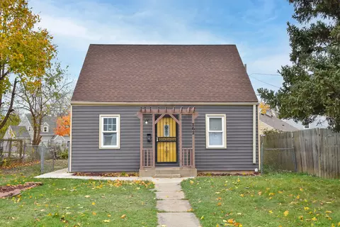 2622 W Linwal, Milwaukee, WI 53209