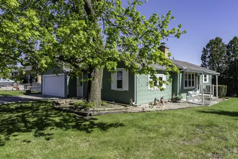 6305 247th, Paddock Lake, WI 53168