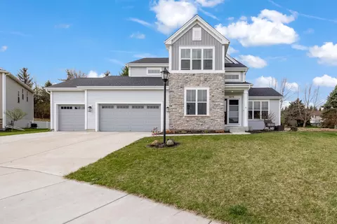 1271 Evergreen, Oconomowoc, WI 53066