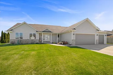 256 E Redding, Belgium, WI 53004