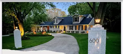 600 Kurtis, Elm Grove, WI 53122