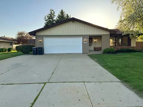 7547 S 74th, Franklin, WI 53132