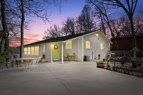 n1940 Forest Lake Road, Auburn, WI 53010