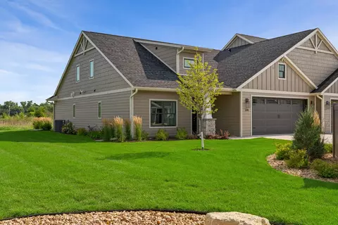 328 River, La Crosse, WI 54601
