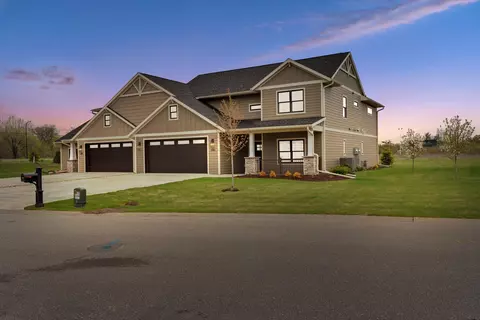 326 River, La Crosse, WI 54601