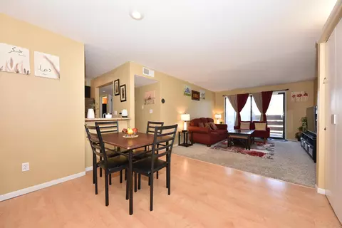 1618 S 115th #204, West Allis, WI 53214