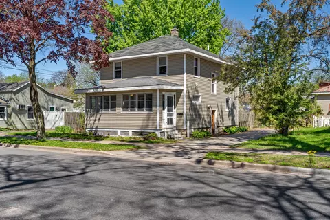 521 Winnebago, La Crosse, WI 54601