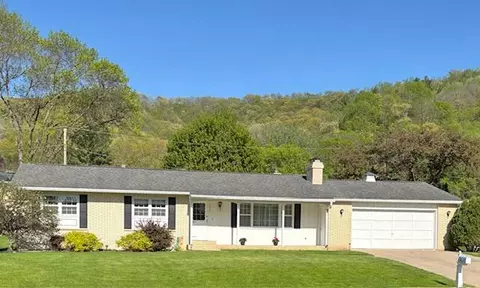1255 Seiler, La Crosse, WI 54601