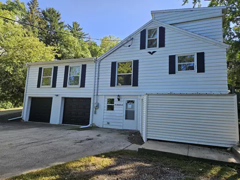 n13w28715 Silvernail, Delafield, WI 53072