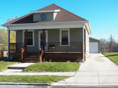 1021 Manila, Manitowoc, WI 54220