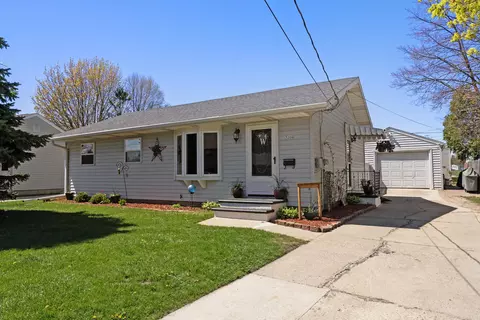 3206 Kete, Manitowoc, WI 54220