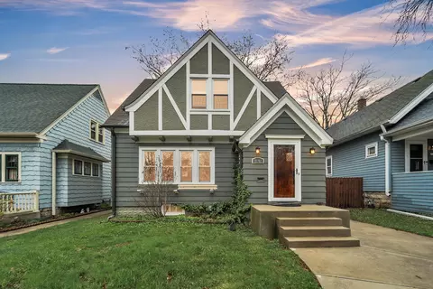 2142 S 86th, West Allis, WI 53227