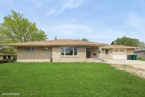 808 S 18th, West Bend, WI 53095