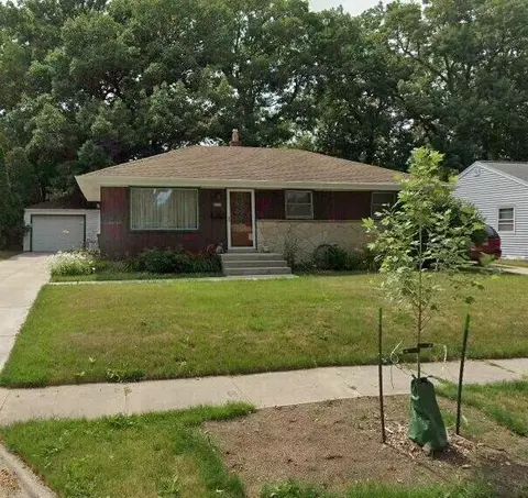2941 S 104th, West Allis, WI 53227