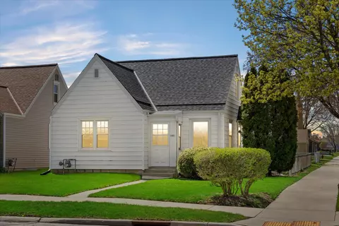 3801 E Munkwitz, Cudahy, WI 53110