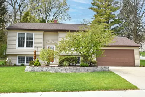 1885 Blackhawk, Grafton, WI 53024