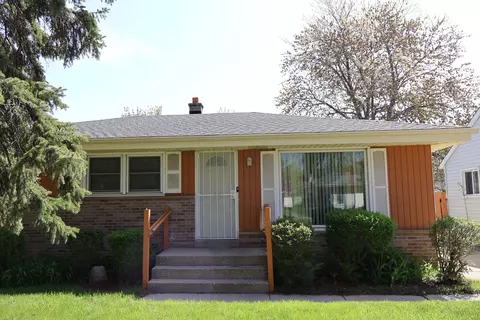 7036 N 37, Milwaukee, WI 53209