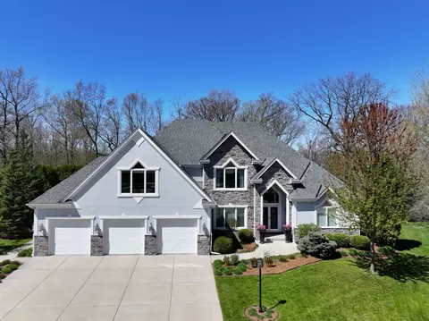 5910 S Conservancy, New Berlin, WI 53151