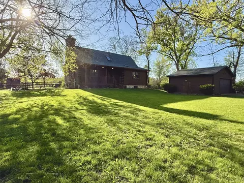 10330 286th, Trevor, WI 53179